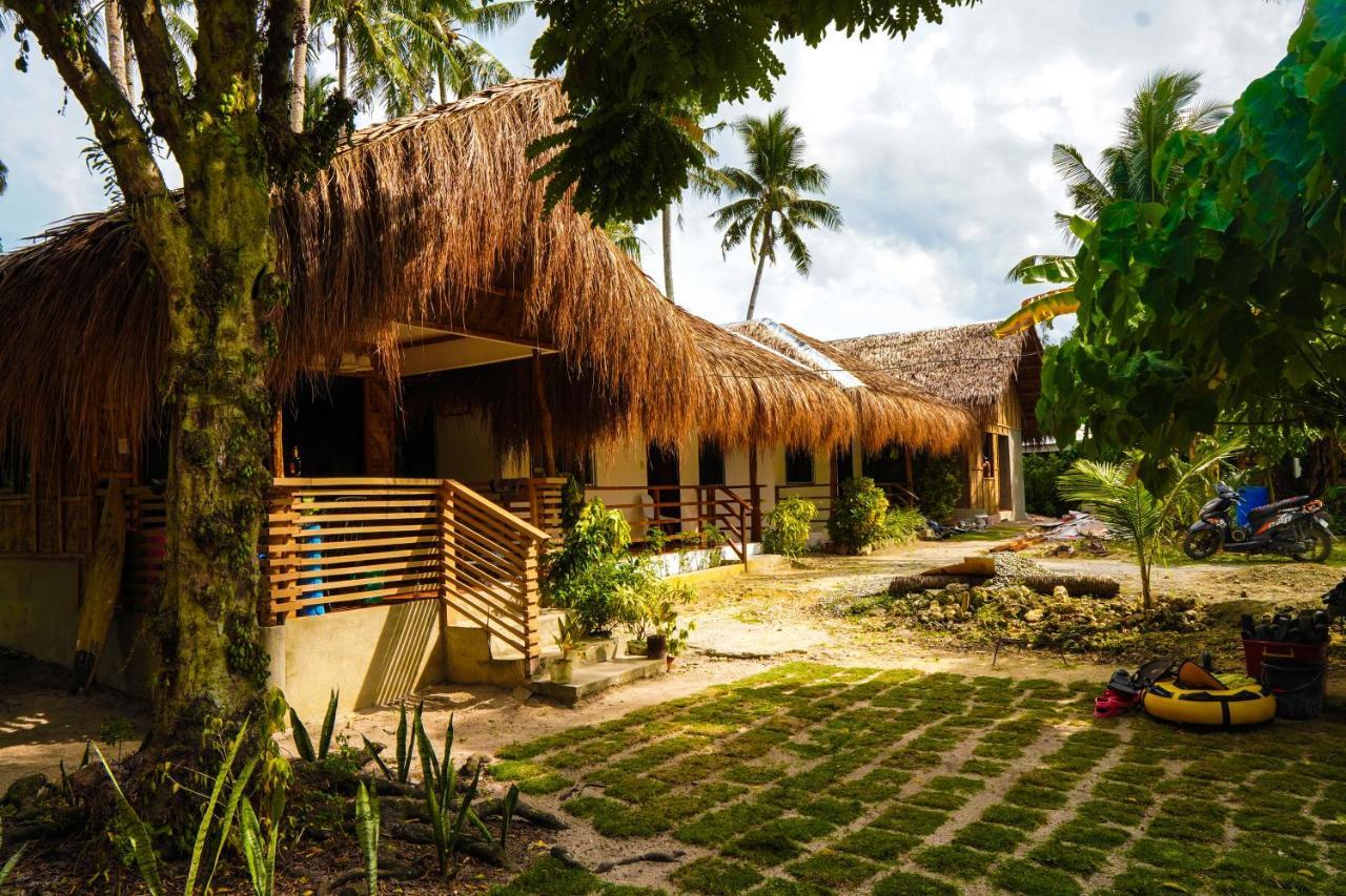 Ozen Freediving Hostel General Luna  Exterior photo