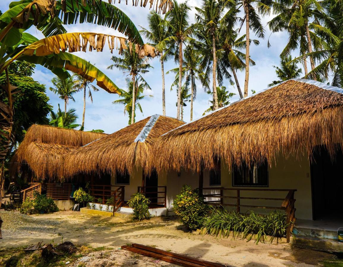 Ozen Freediving Hostel General Luna  Exterior photo