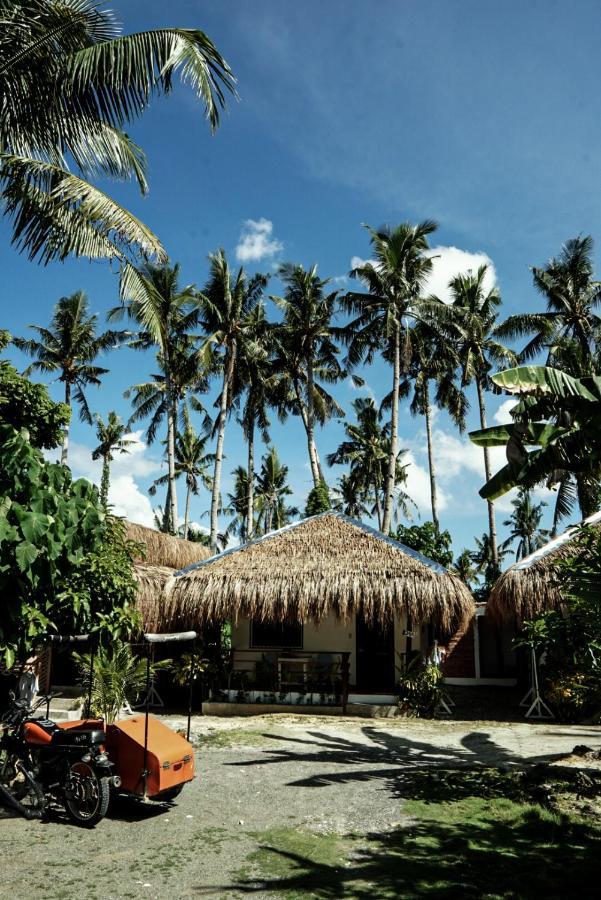 Ozen Freediving Hostel General Luna  Exterior photo