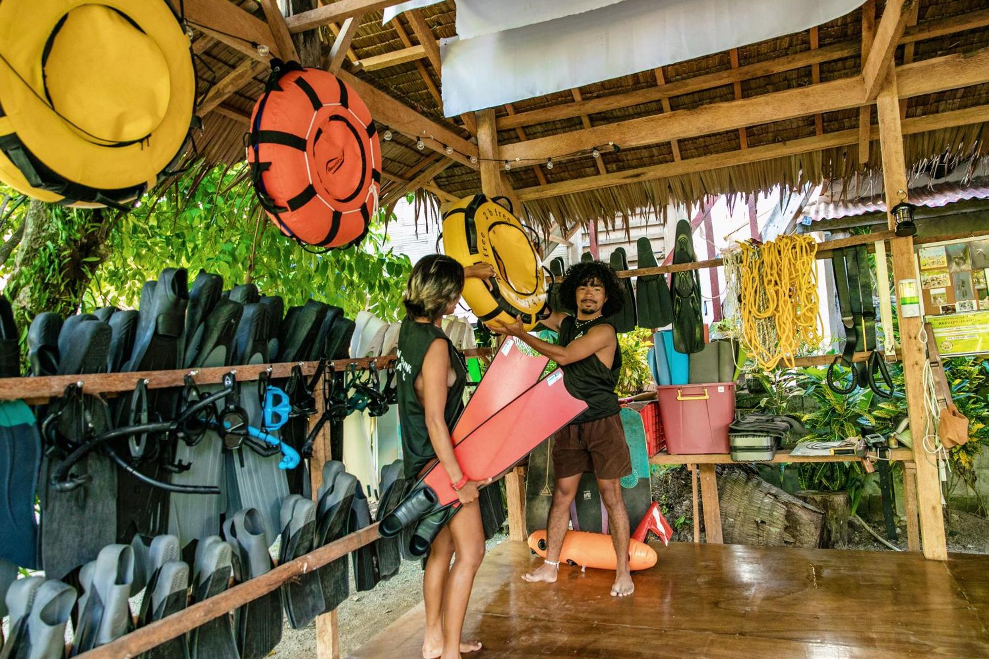 Ozen Freediving Hostel General Luna  Exterior photo