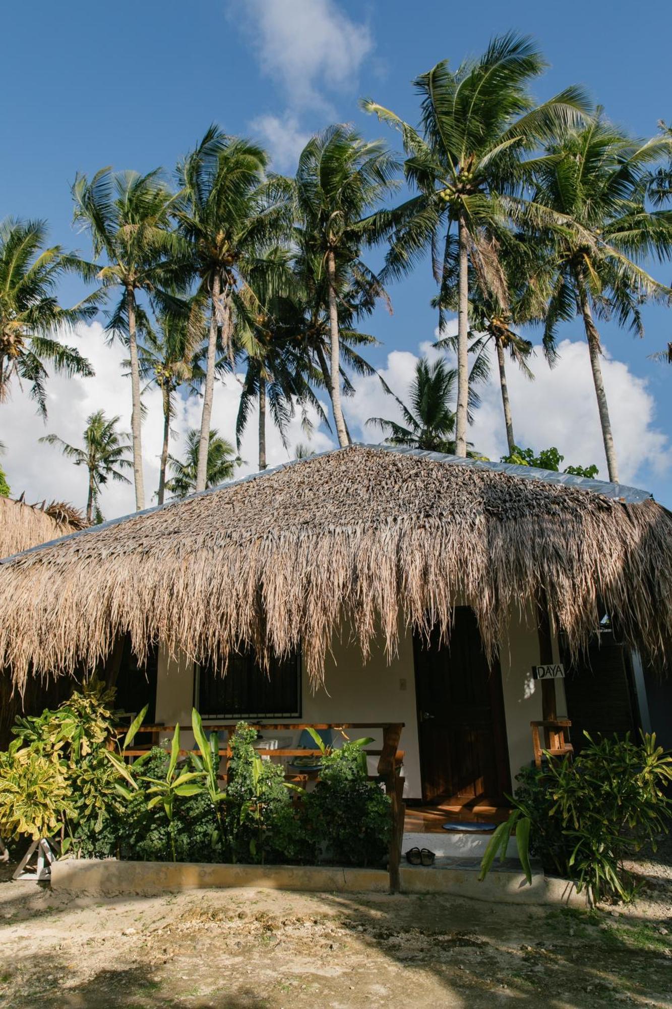 Ozen Freediving Hostel General Luna  Exterior photo