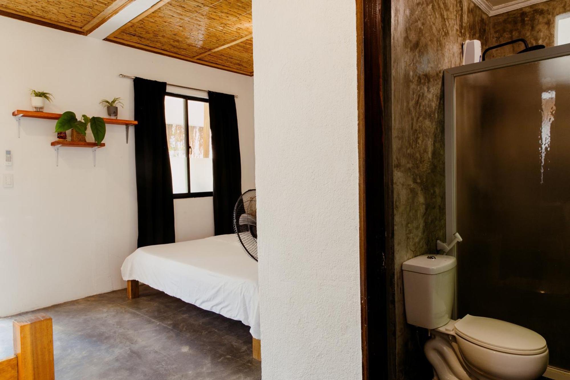 Ozen Freediving Hostel General Luna  Exterior photo