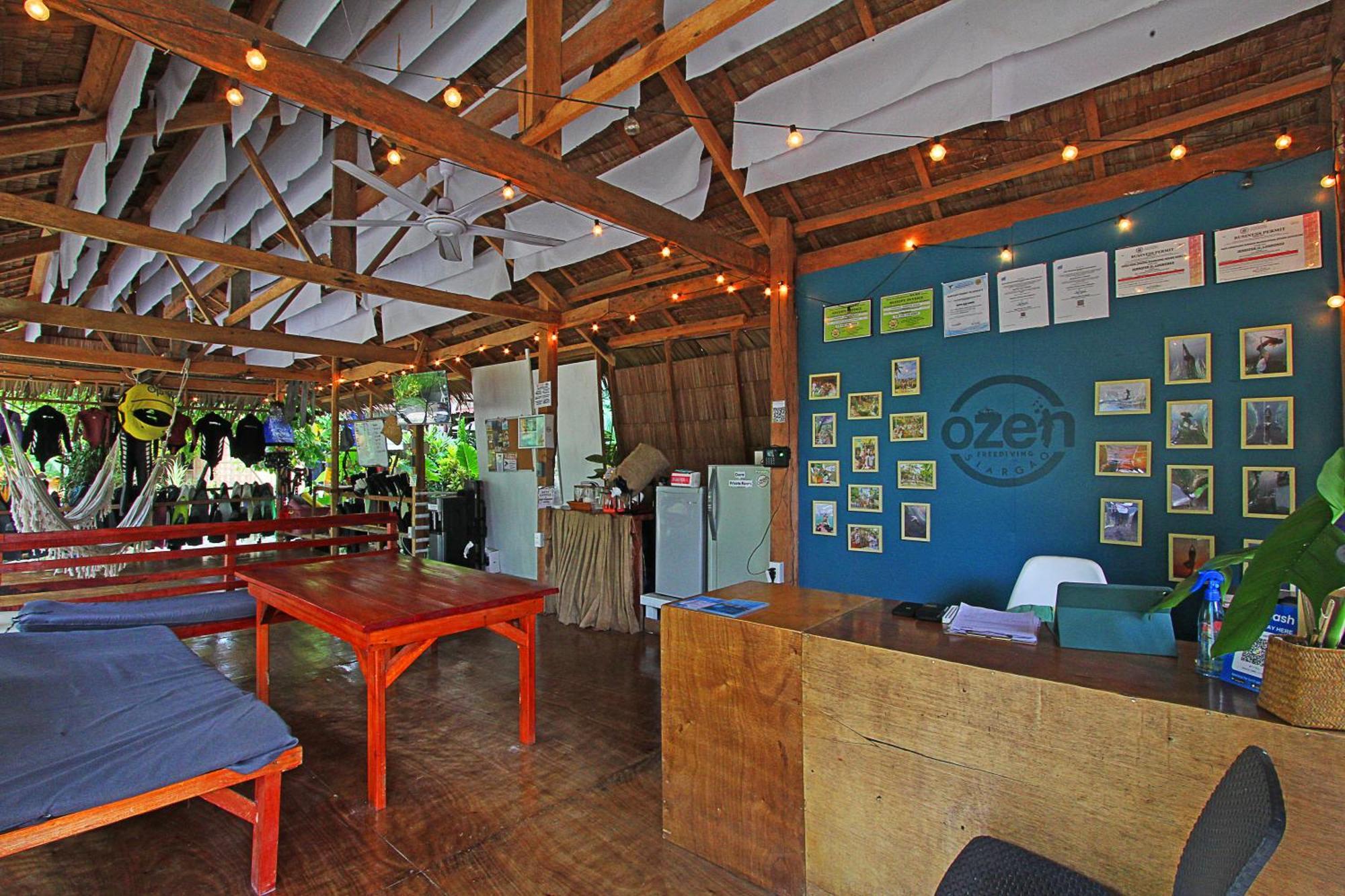 Ozen Freediving Hostel General Luna  Exterior photo